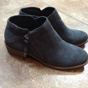 Dolce Vita Grey Booties Size 7.5